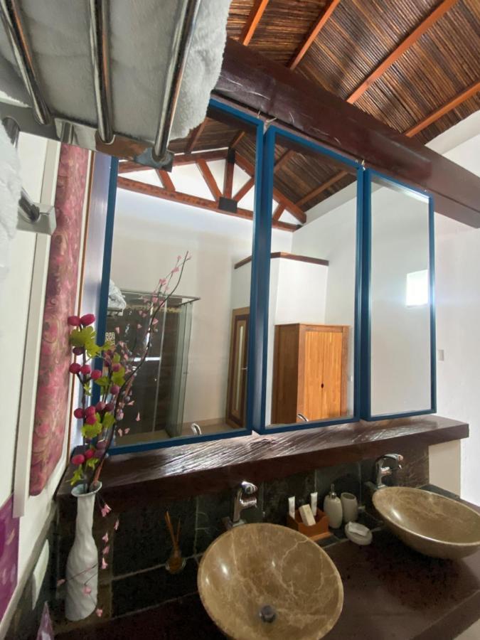 Casa de Leda, a Kali Hotel Santa Marta  Luaran gambar A room divider