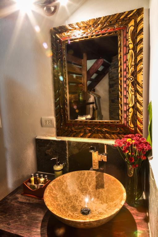 Casa de Leda, a Kali Hotel Santa Marta  Bilik gambar Bathroom in a hotel